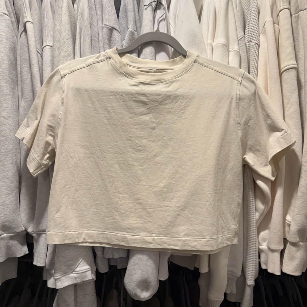 Lululemon Cropped Tee